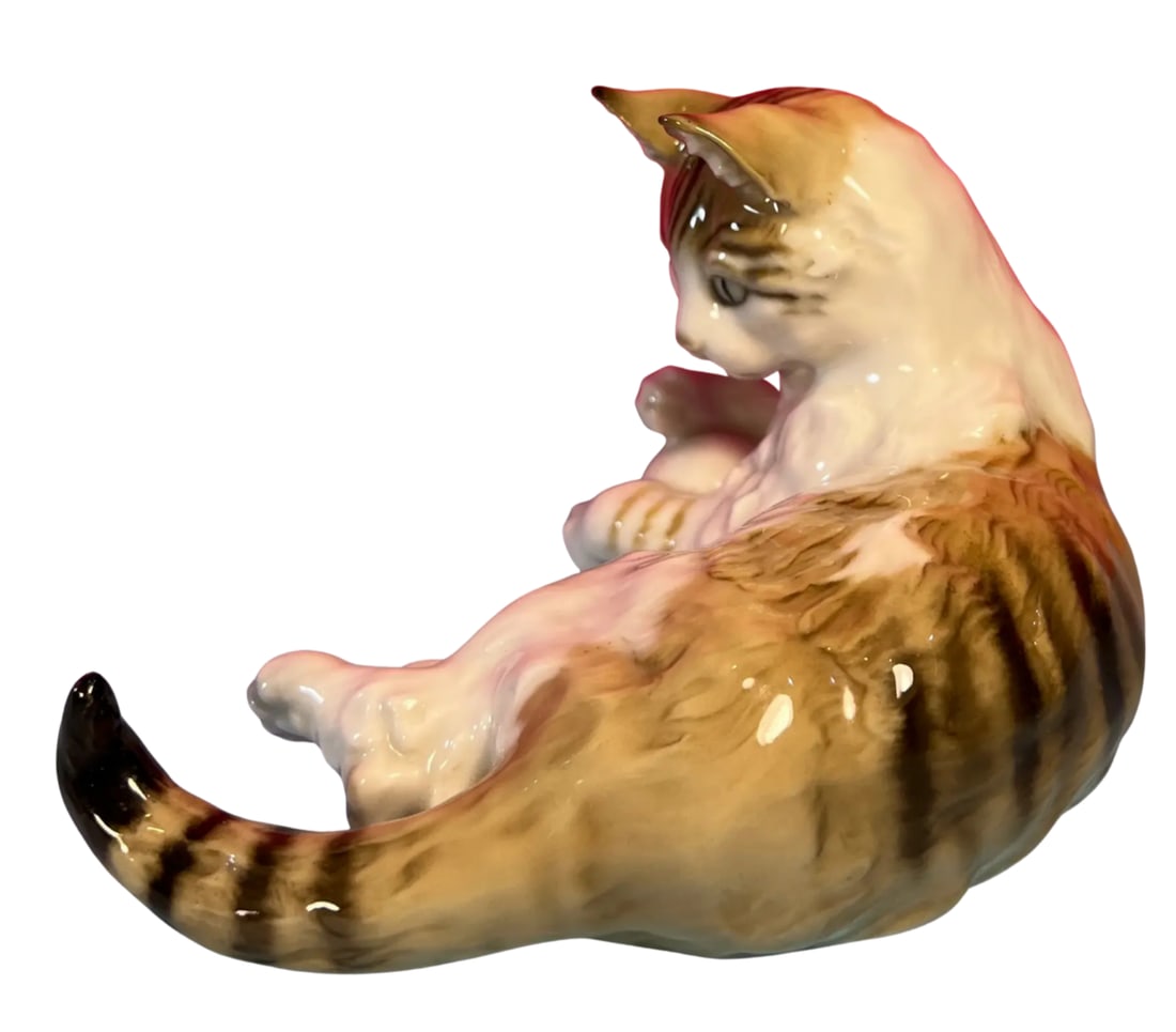 Lorenz Hutschenreuther Porcelain Cat Figurine # 2050 - 8