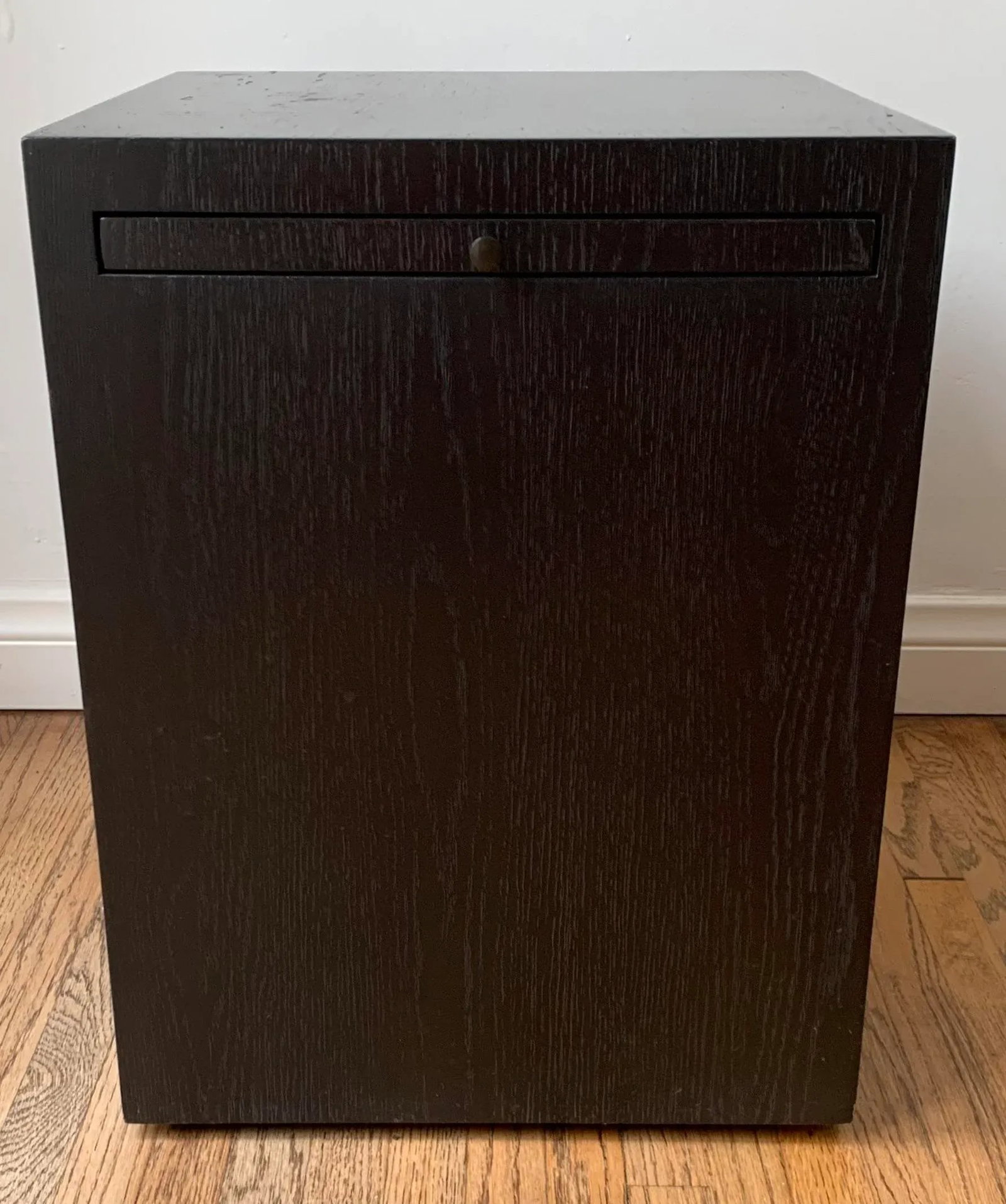 1990s Vintage Petit Coffee Table - 2