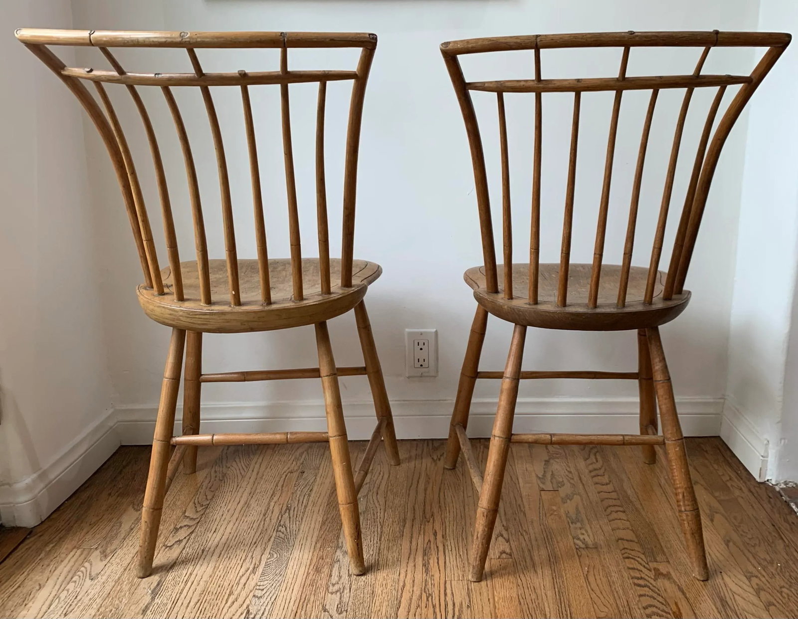 Mid 20th Century Vintage Crown Back Side Chair, Set of 2 - 4