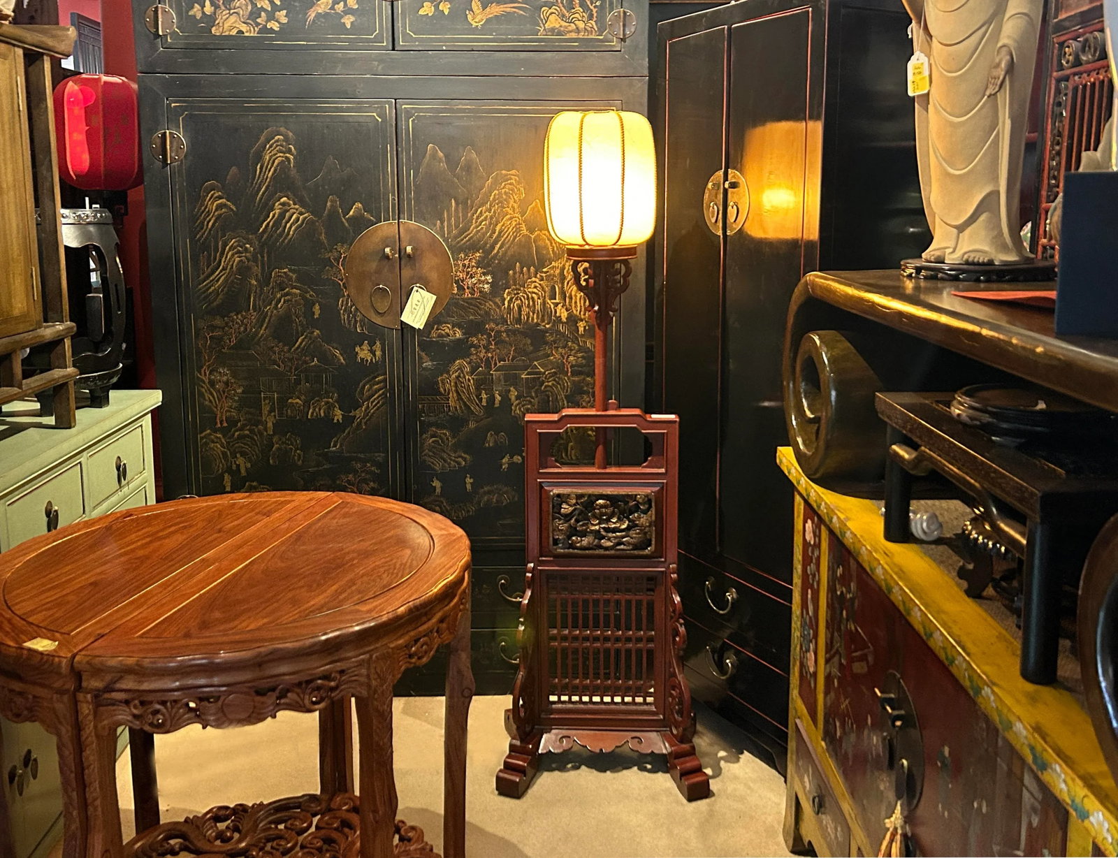 Vintage Chinese Brick Red Wood Floor Lamp With Golden Carving Base - 10