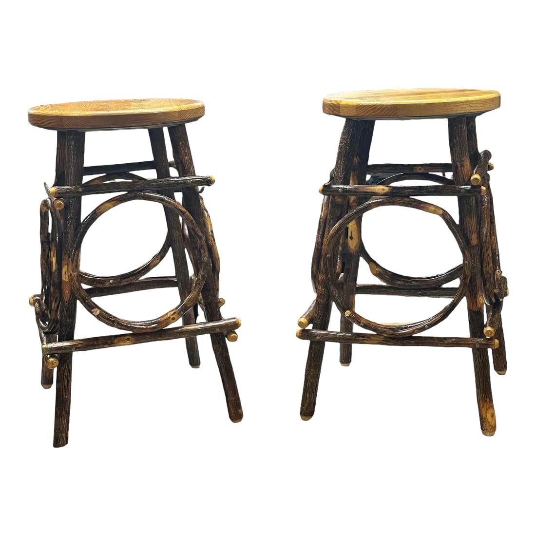 Amish Folk Art Bentwood Hickory and Oak Hand Crafted Swivel Stools -a Pair: Beautiful examples of Amish hand crafted furniture, a vintage 1990's signed set produced from "˜Cashton Village' home to the largest Old Order Amish community of Wisconsin. Matching pair of stool