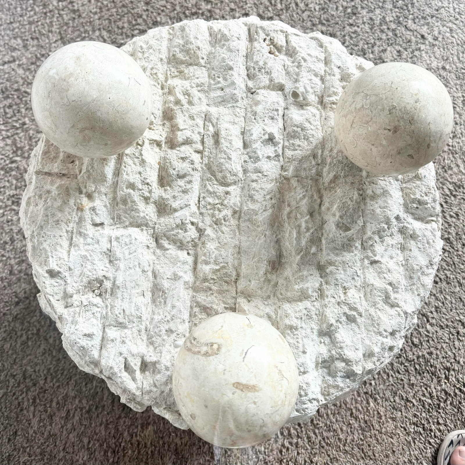 Postmodern Tessellated Stone Circular Beveled Glass Top Side Table - 7