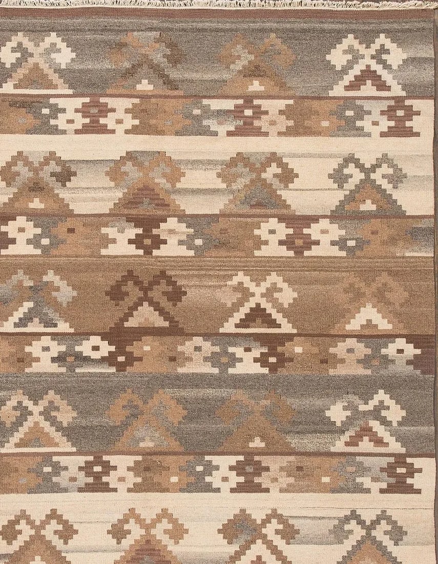 21st Century Navajo-Style Kilim Rug, 6' 9" X 9 ' 11" - 4
