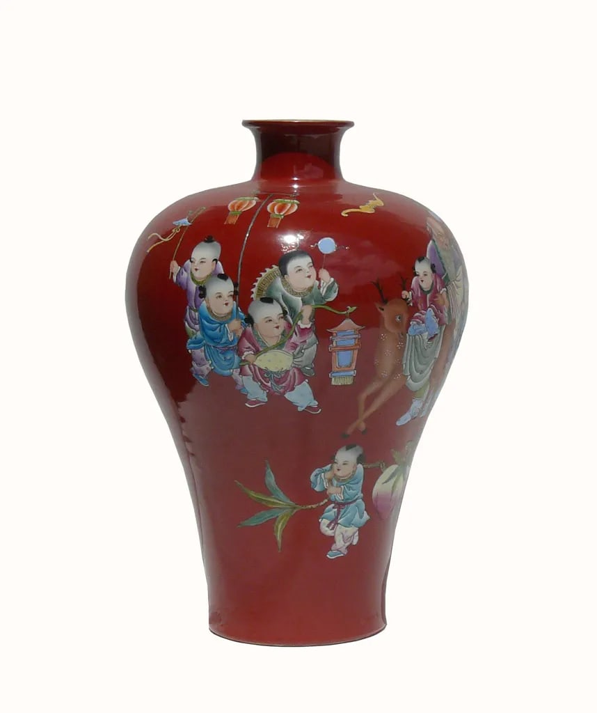 Red Painted Chinese Longevity Old Man & Kids Vase - 3
