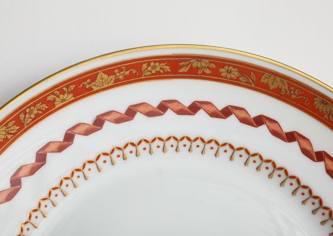 Richard Ginori 1735 Handpainted Porcelain Dinner Plate in Pincio Red, Late 20th Century - 9