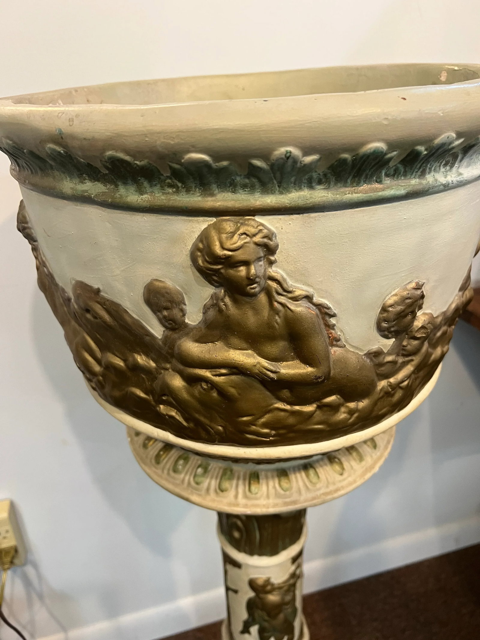 1950's Italian Plaster Cherub Pedestal Jardinier Gold - 2