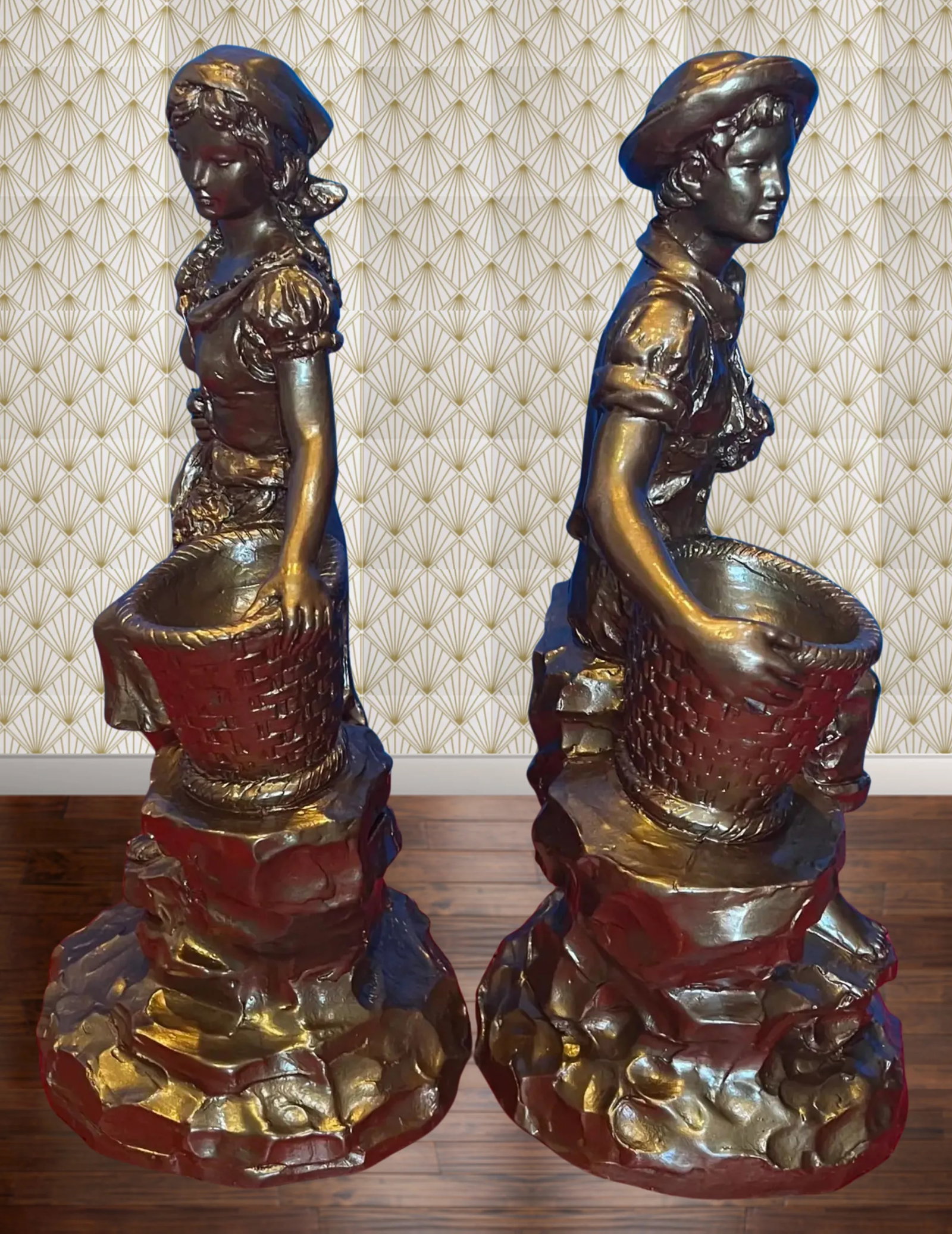 Marwal Village Boy & Girl Holding Baskets - A Pair - 14