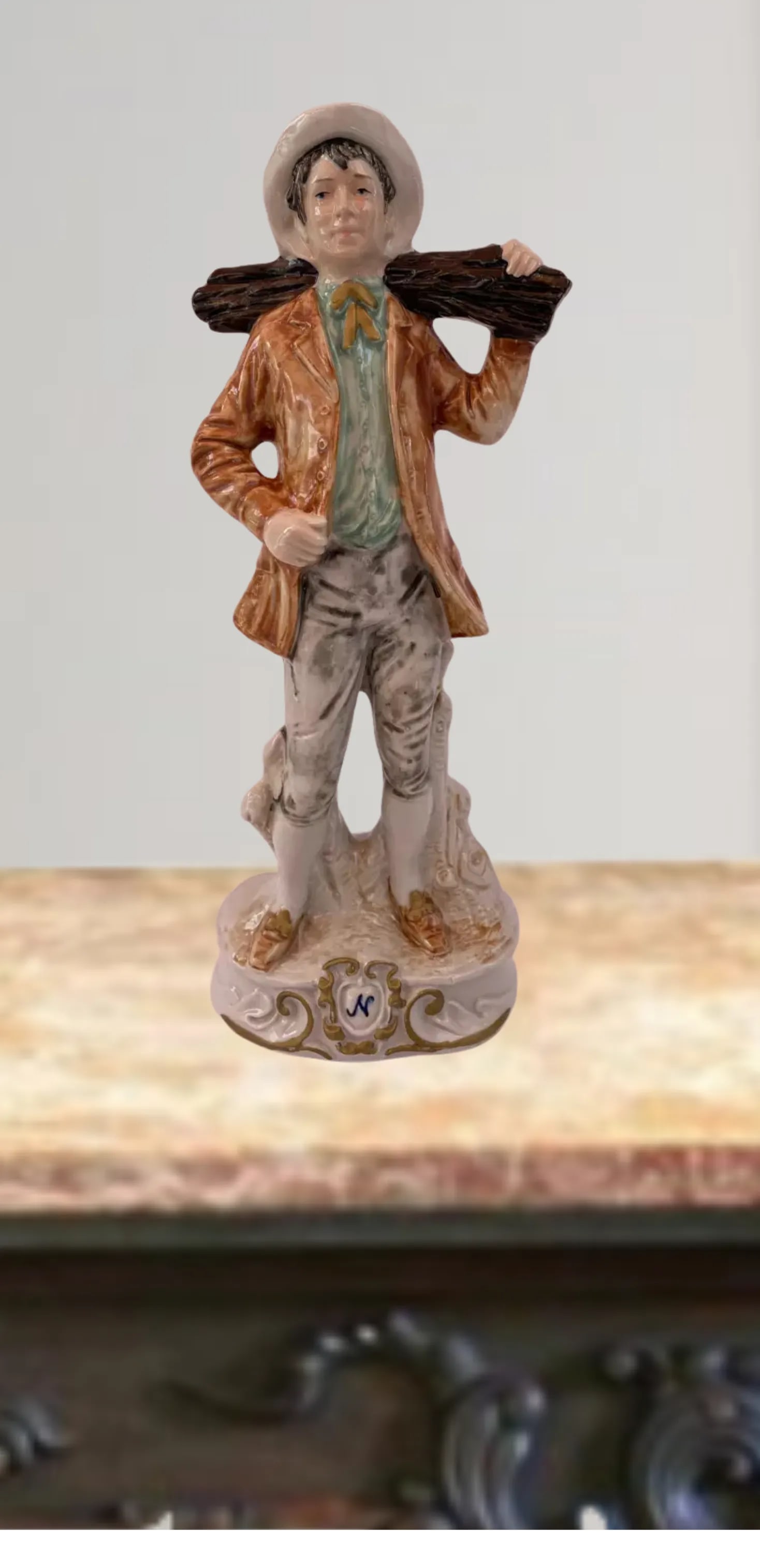 MId-Century Capodimonte Porcelain Man Carrying a Log - 4
