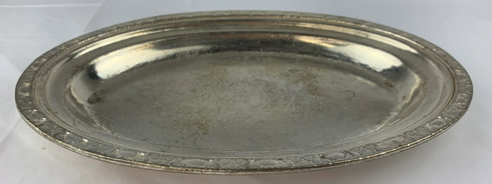 Vintage Waldorf Astoria Medium Hammered Silver Plate Serving Tray - 10