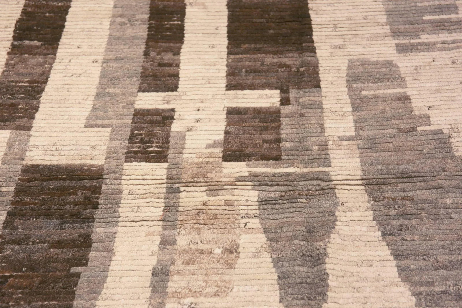 Nazmiyal Collection Large Tribal Modern Area Rug - 9