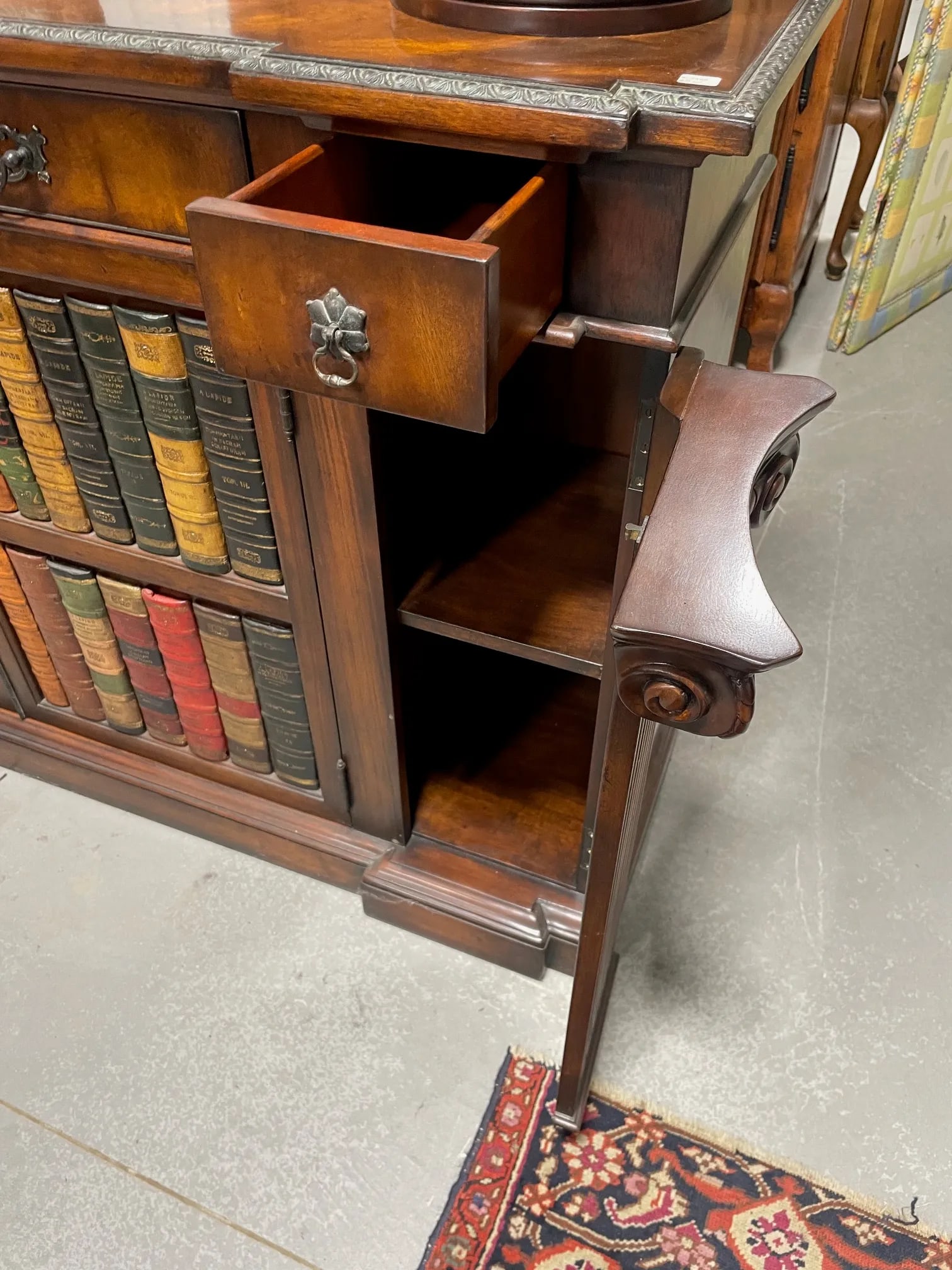 Late 20th Century Mahogany Door Cabinet With False Books on Door Fronts - 5