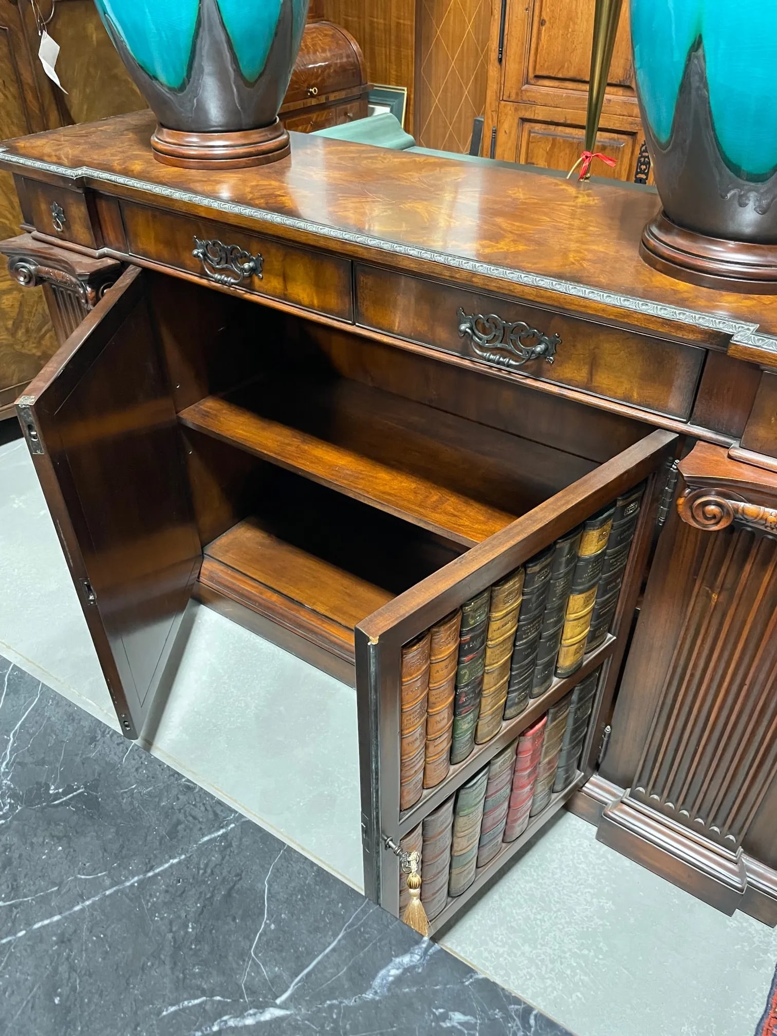 Late 20th Century Mahogany Door Cabinet With False Books on Door Fronts - 8