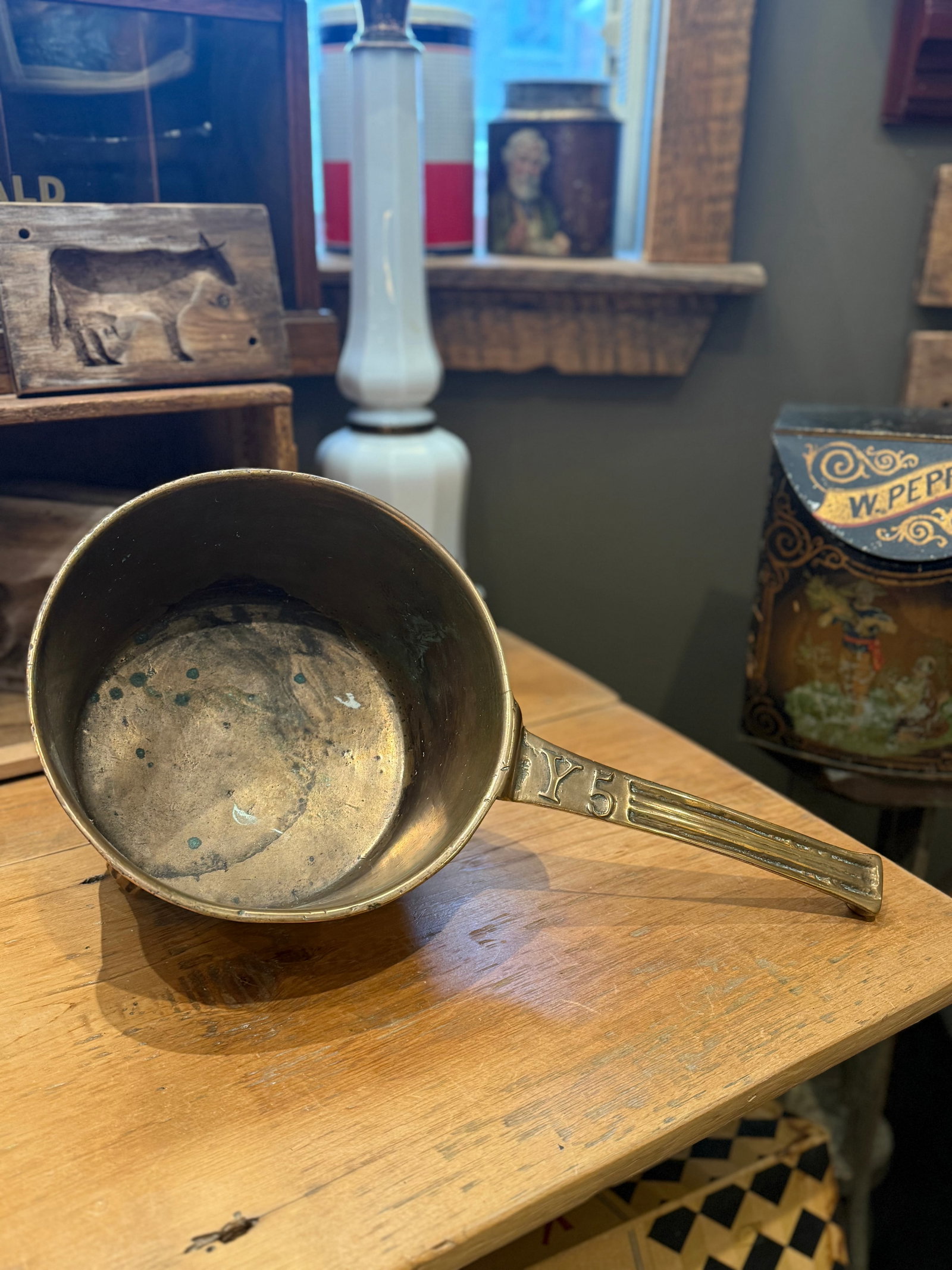 Antique 17th Century English Bronze Tripod Skillet / Apothecary Pan - 3