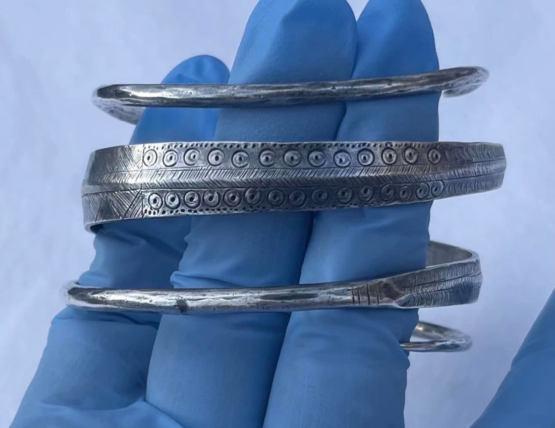 1980s Hmong Hill Tribe Sterling Silver Triple Wrap Bracelet - 11