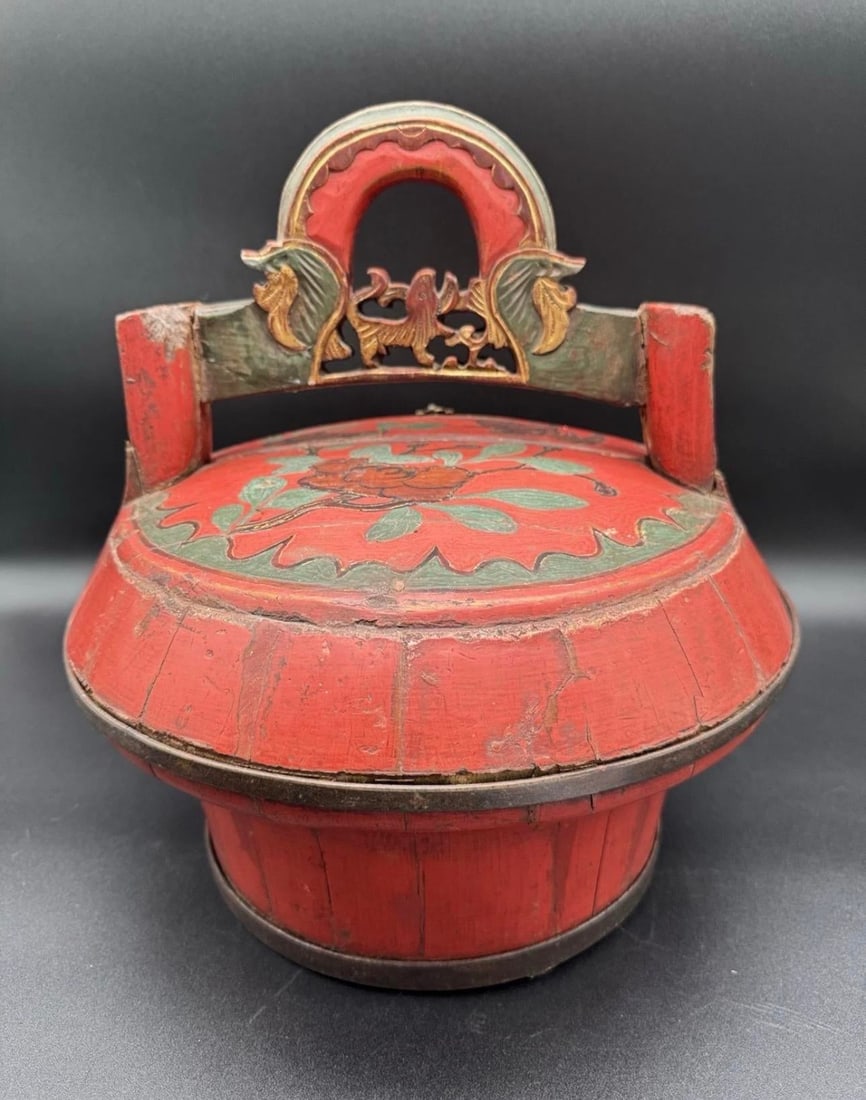 Antique Chinese Red Laquer Wedding Basket - 2