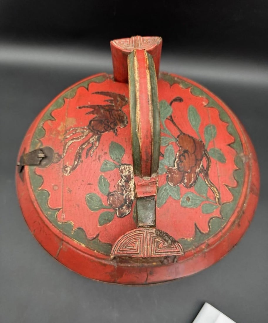 Antique Chinese Red Laquer Wedding Basket - 4