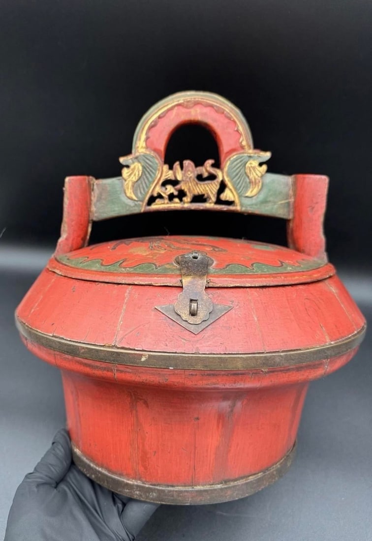 Antique Chinese Red Laquer Wedding Basket - 6
