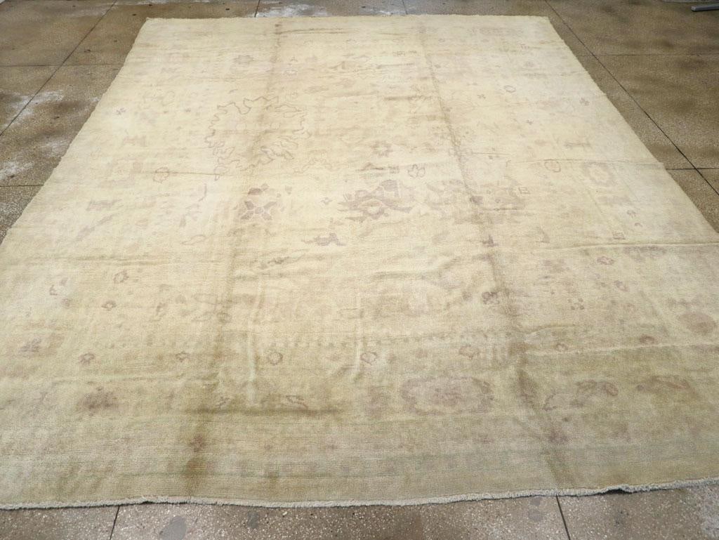 Galerie Shabab Collection Early 20th Century Turkish Oushak Room Size Carpet - 2