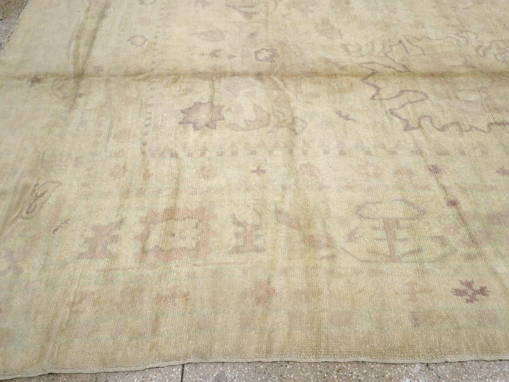 Galerie Shabab Collection Early 20th Century Turkish Oushak Room Size Carpet - 5