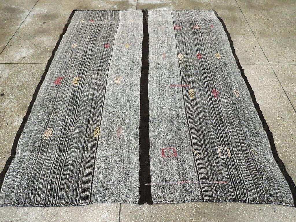 Mid-20th Century Handmade Turkish Flatweave Kilim Accent Rug - 5