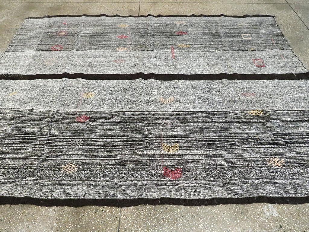 Mid-20th Century Handmade Turkish Flatweave Kilim Accent Rug - 7