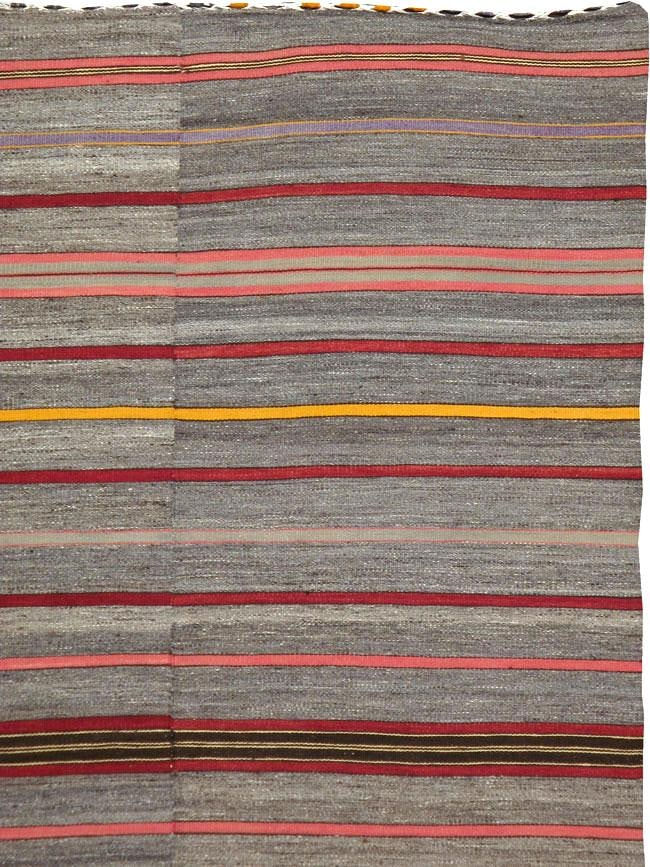 Galerie Shabab Collection Mid-20th Century Turkish Flat-Weave Kilim Rug - 2
