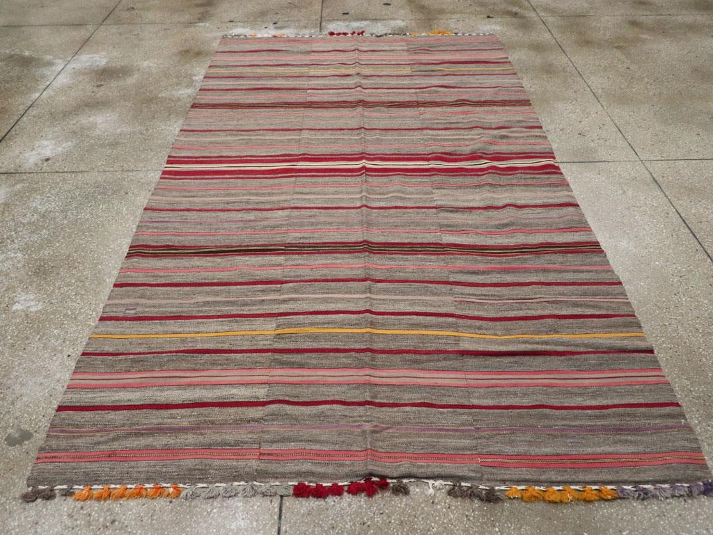 Galerie Shabab Collection Mid-20th Century Turkish Flat-Weave Kilim Rug - 4
