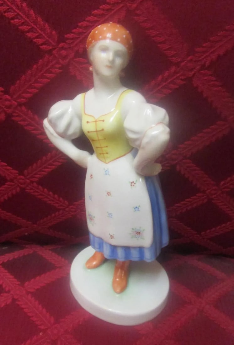 Herend Porcelain Hungarian Vintage Folk Peasant Figurine - 11