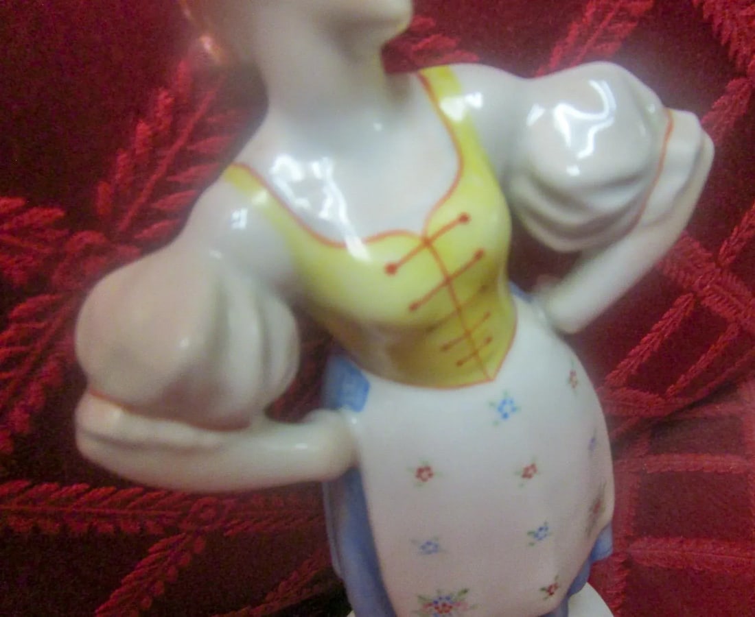 Herend Porcelain Hungarian Vintage Folk Peasant Figurine - 9