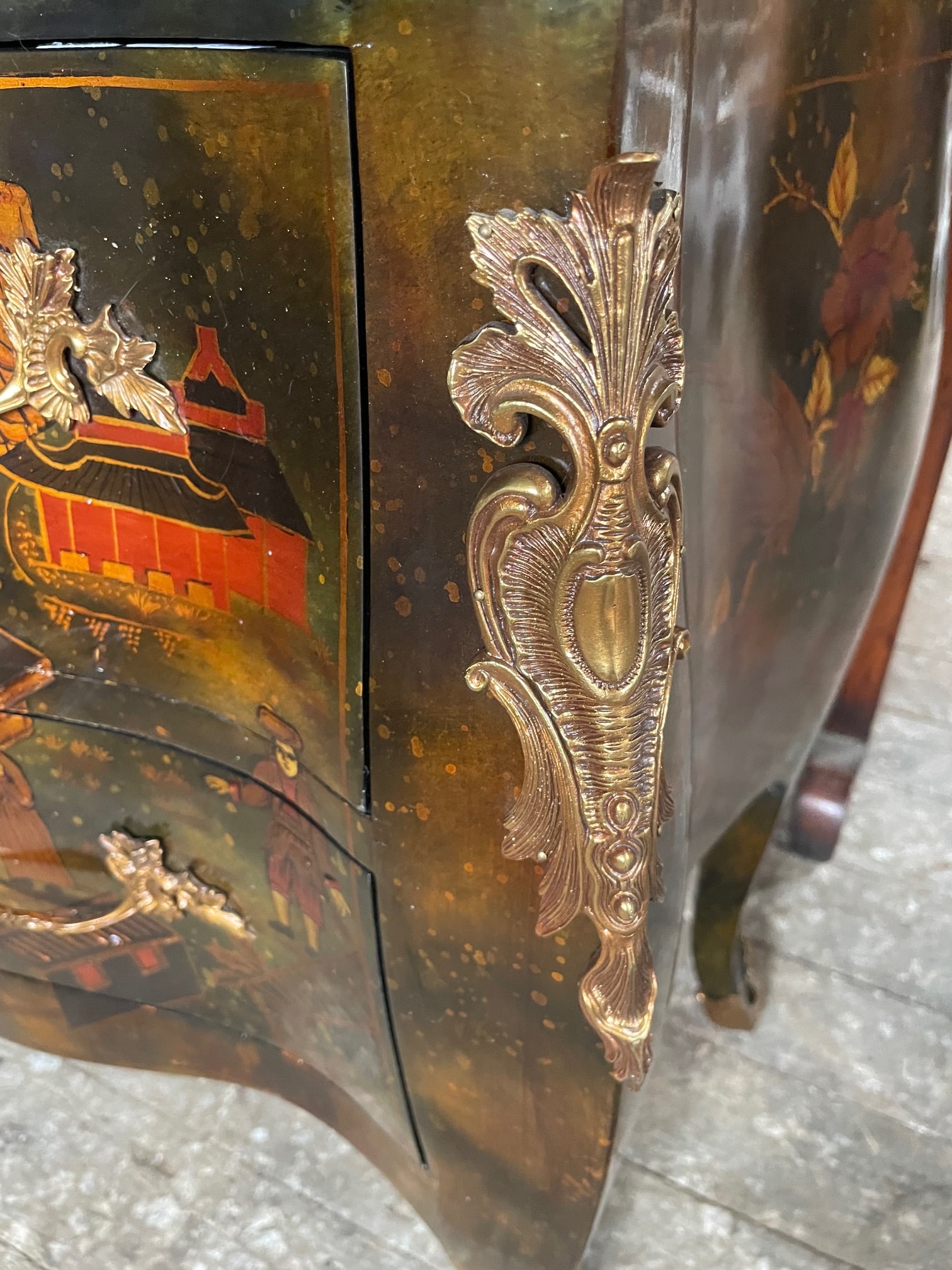 Chinoserie Bombe Chest - 12