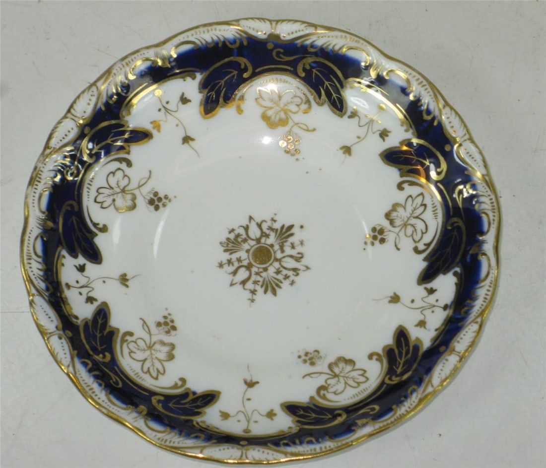 Early 19th Century Teacup Antique Cobalt Tea Leaf Fine Bone China Hand Panted Gold - 5