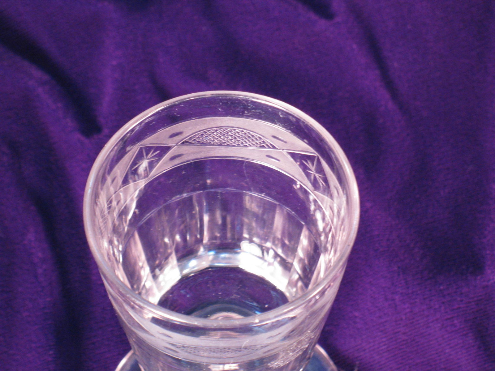 Clear Wine or Rummer Glass Early 19th C. Irish, Engraved Star & Hatch Pattern, Cork Glass Co. - 3