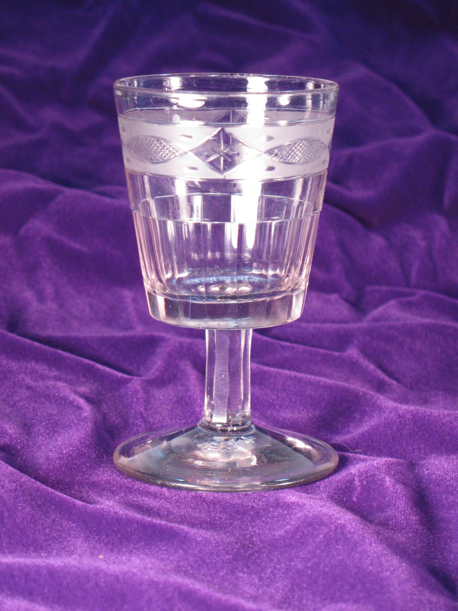 Clear Wine or Rummer Glass Early 19th C. Irish, Engraved Star & Hatch Pattern, Cork Glass Co. - 6