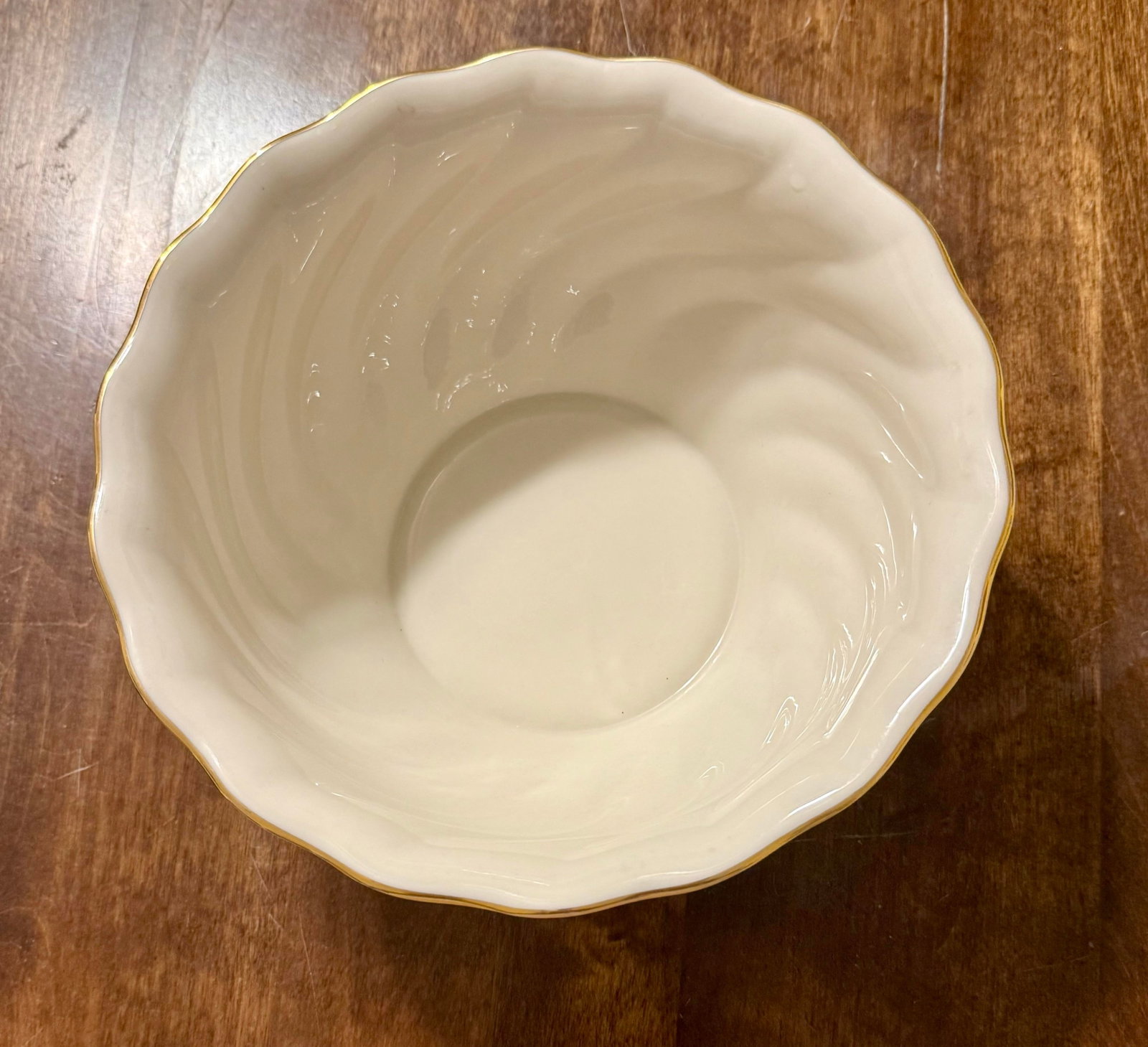 Lenox Richmond Collection Swirled Bowl - 10