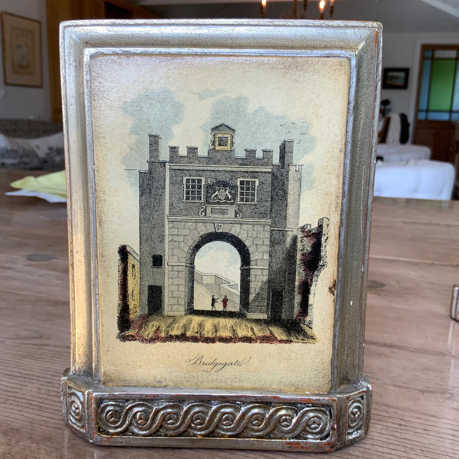 Scully & Scully-Style Vintage Borghese Italian Leather Hand Painted Bookends Featuring London Gates - 4