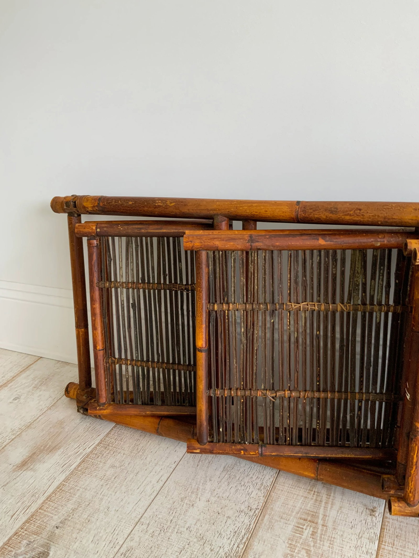 1960s Rustic Cottage-Style Folding Bamboo Etagere - 11