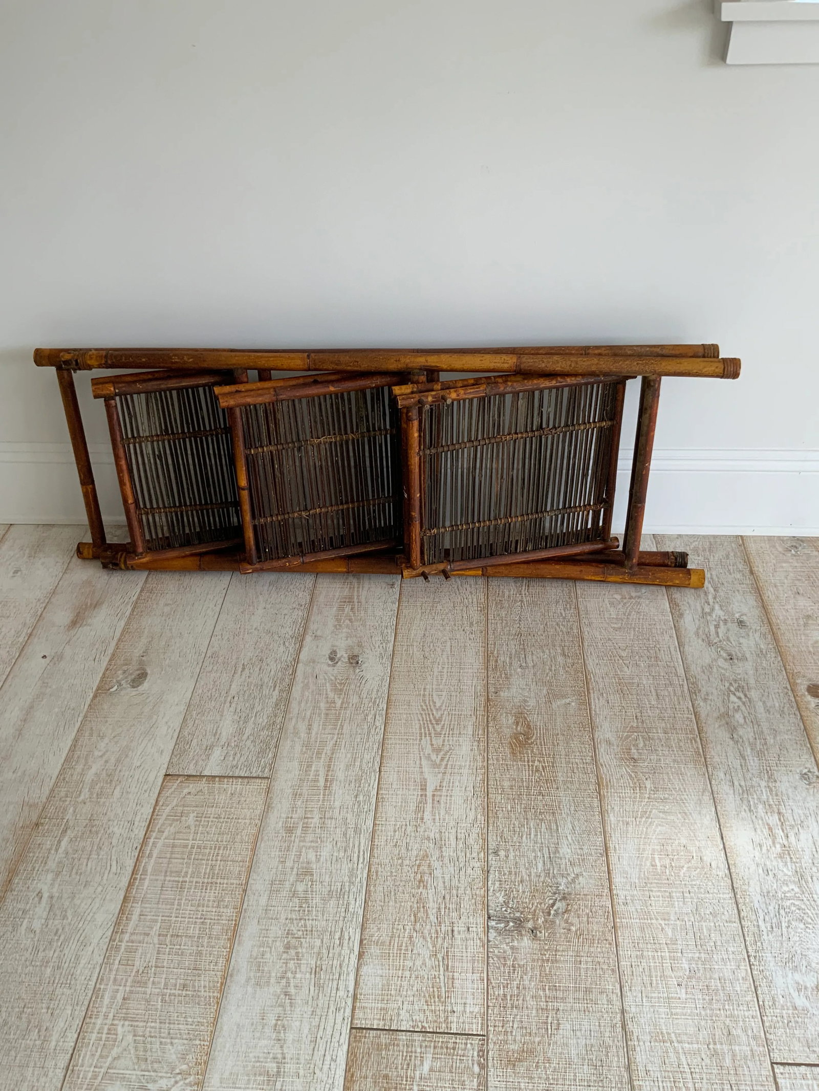 1960s Rustic Cottage-Style Folding Bamboo Etagere - 6