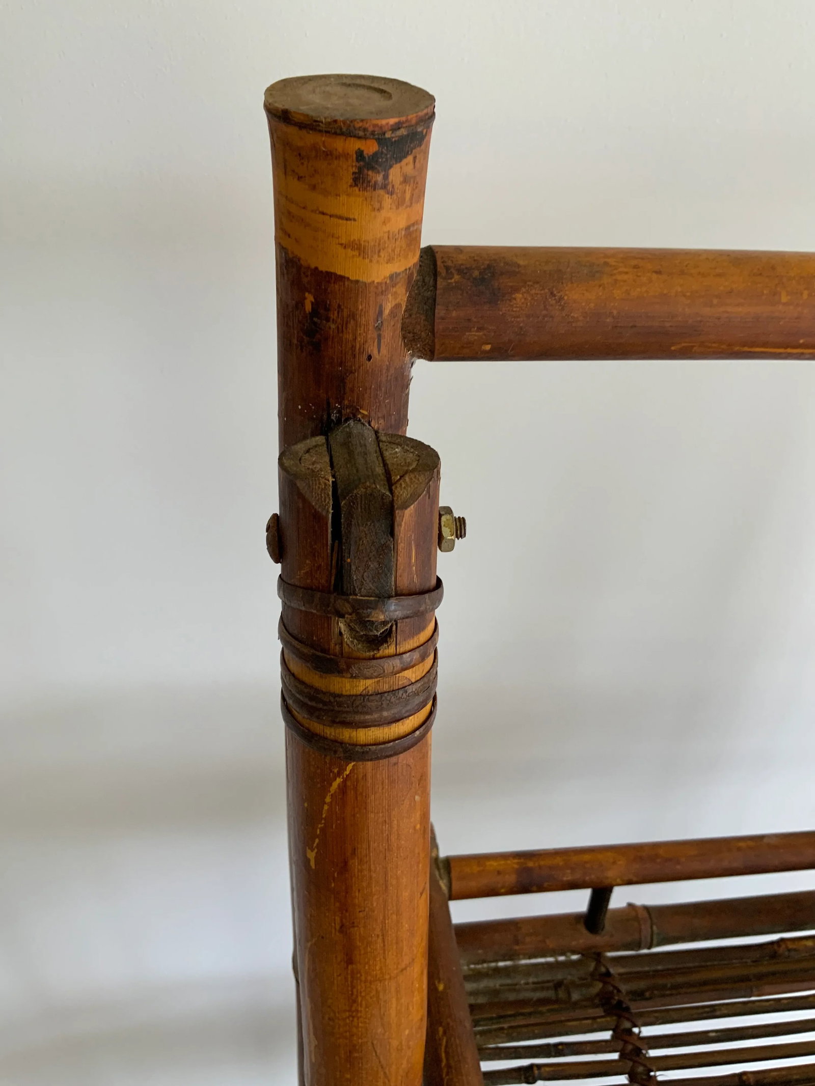 1960s Rustic Cottage-Style Folding Bamboo Etagere - 9