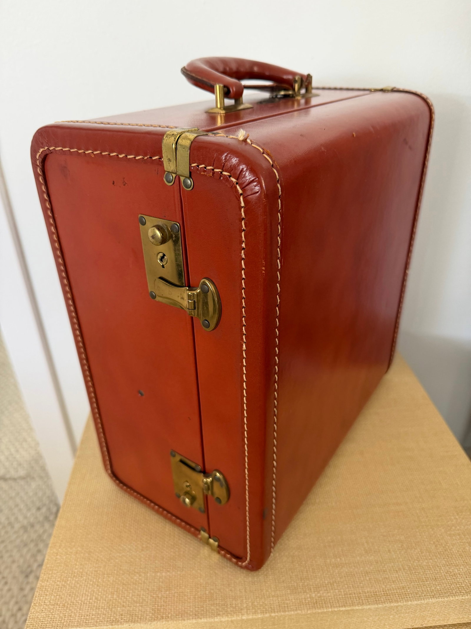 Rare Vintage 1940's Mad-Men Style Maximillian Leather Portable Bar Suitcase Complete With Original G - 2
