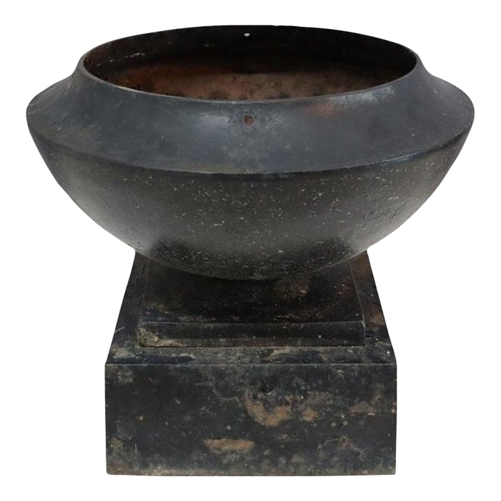 Antique Fiske School Cast Iron Garden Urn C1900 (1 of 9)