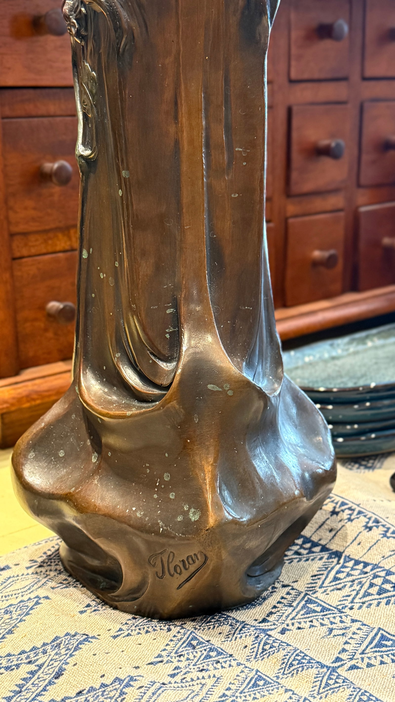 Early 20th Century Early Patinated Bronze Art Nouveau Vase With Maiden & Floral Design by Francesco - 11