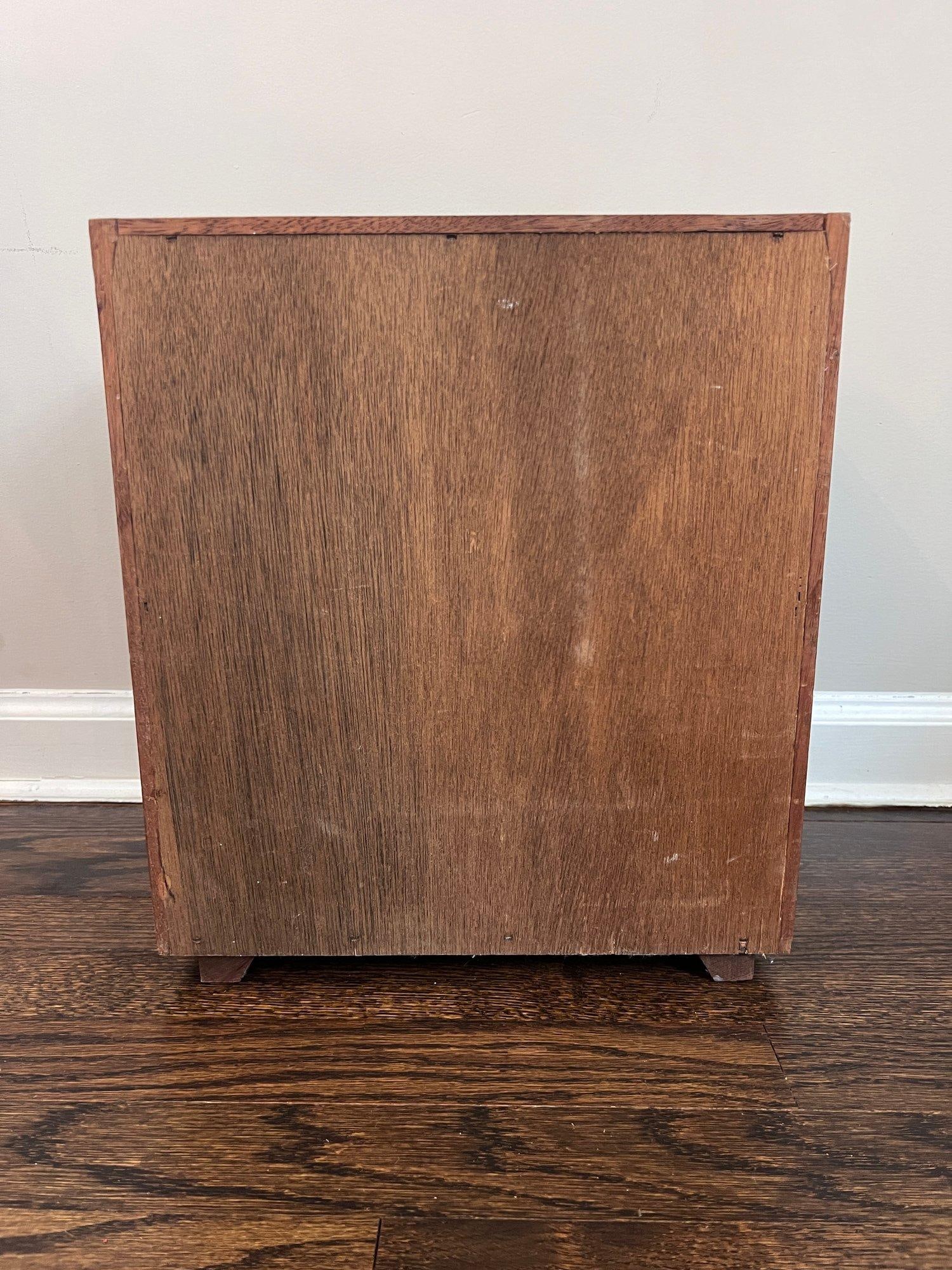 1950s Karoff Japanese Tabletop Walnut Mini Bar Cabinet With Decanters, Glasses & Tools - 4