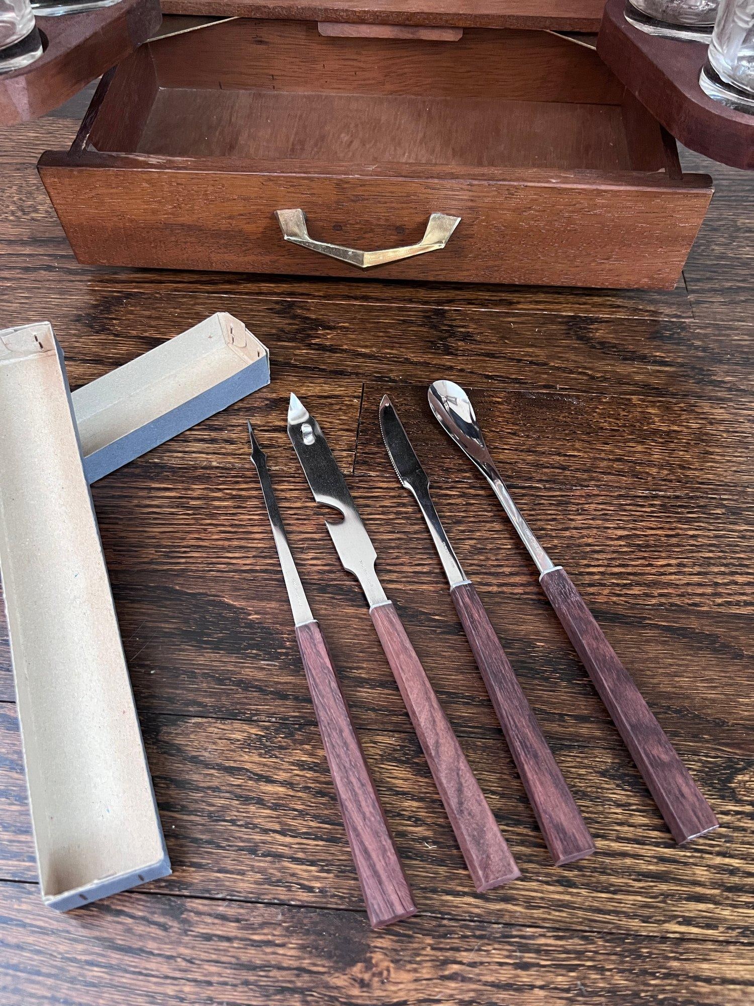 1950s Karoff Japanese Tabletop Walnut Mini Bar Cabinet With Decanters, Glasses & Tools - 5