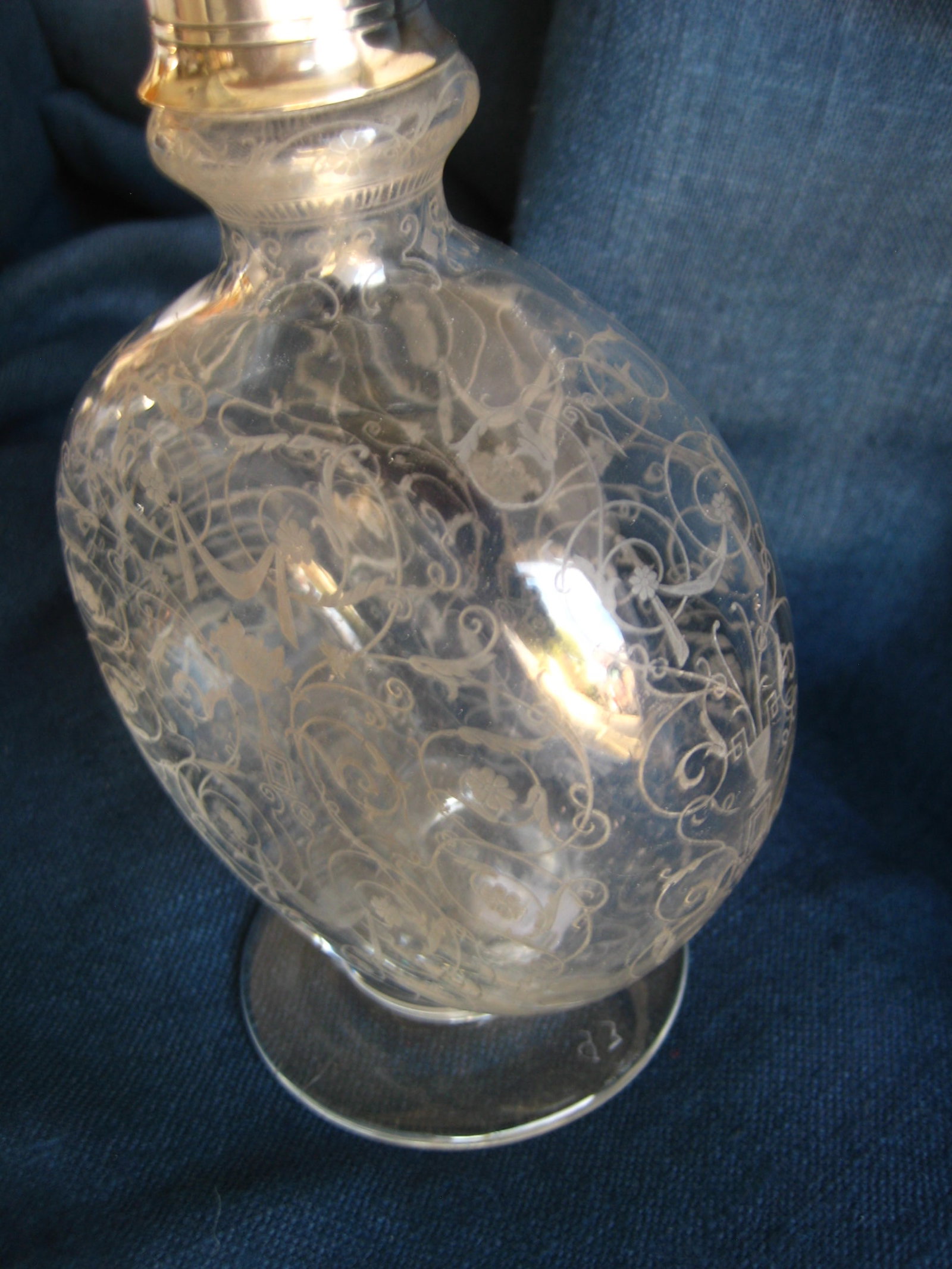 1920s French Baccarat Style Michelangelo Design Perfume Bottle - 4