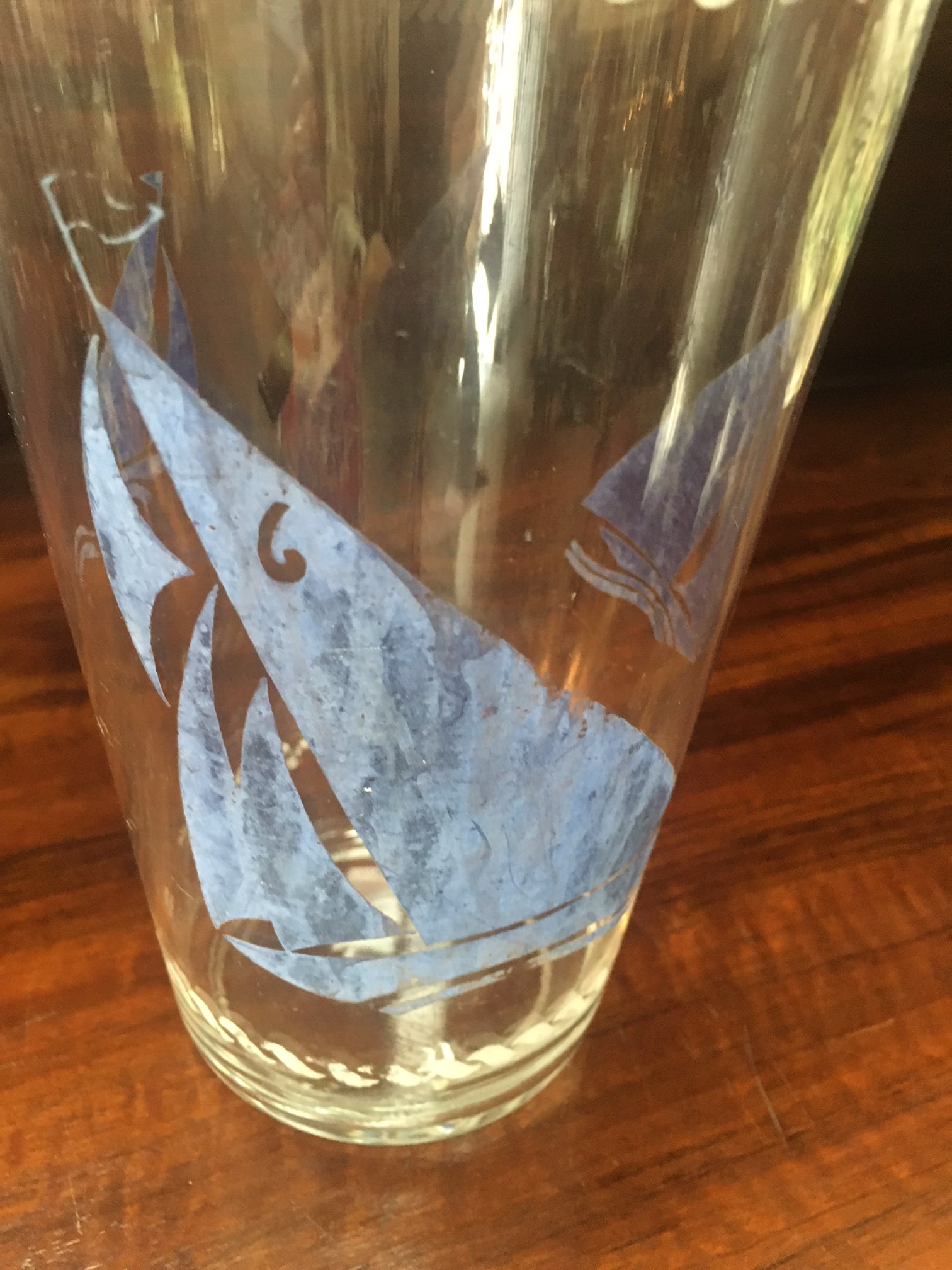 1930s Art Deco Clear Glass Cocktail Shaker With Blue Transferware Sailboat Design - 3