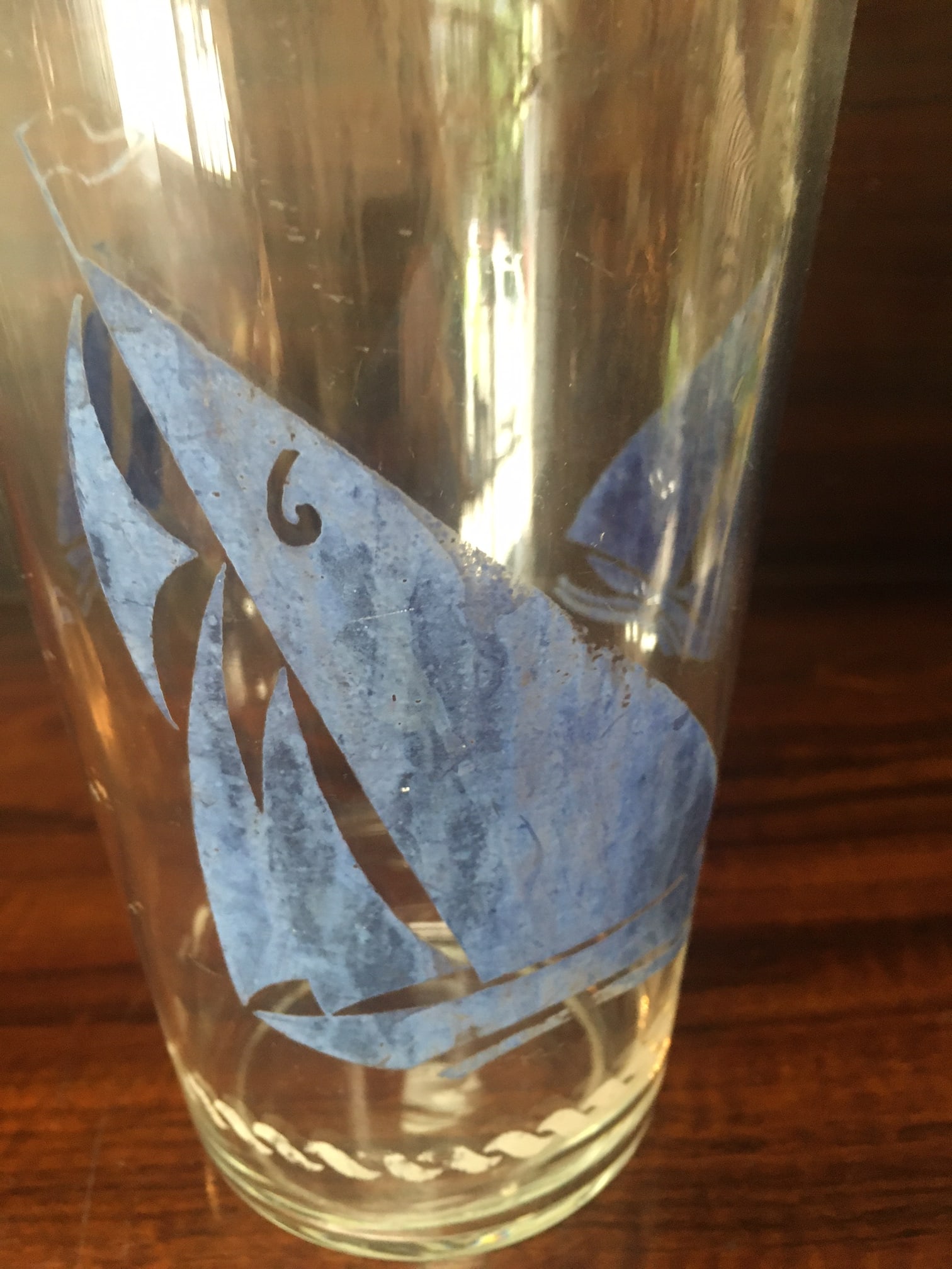 1930s Art Deco Clear Glass Cocktail Shaker With Blue Transferware Sailboat Design - 5