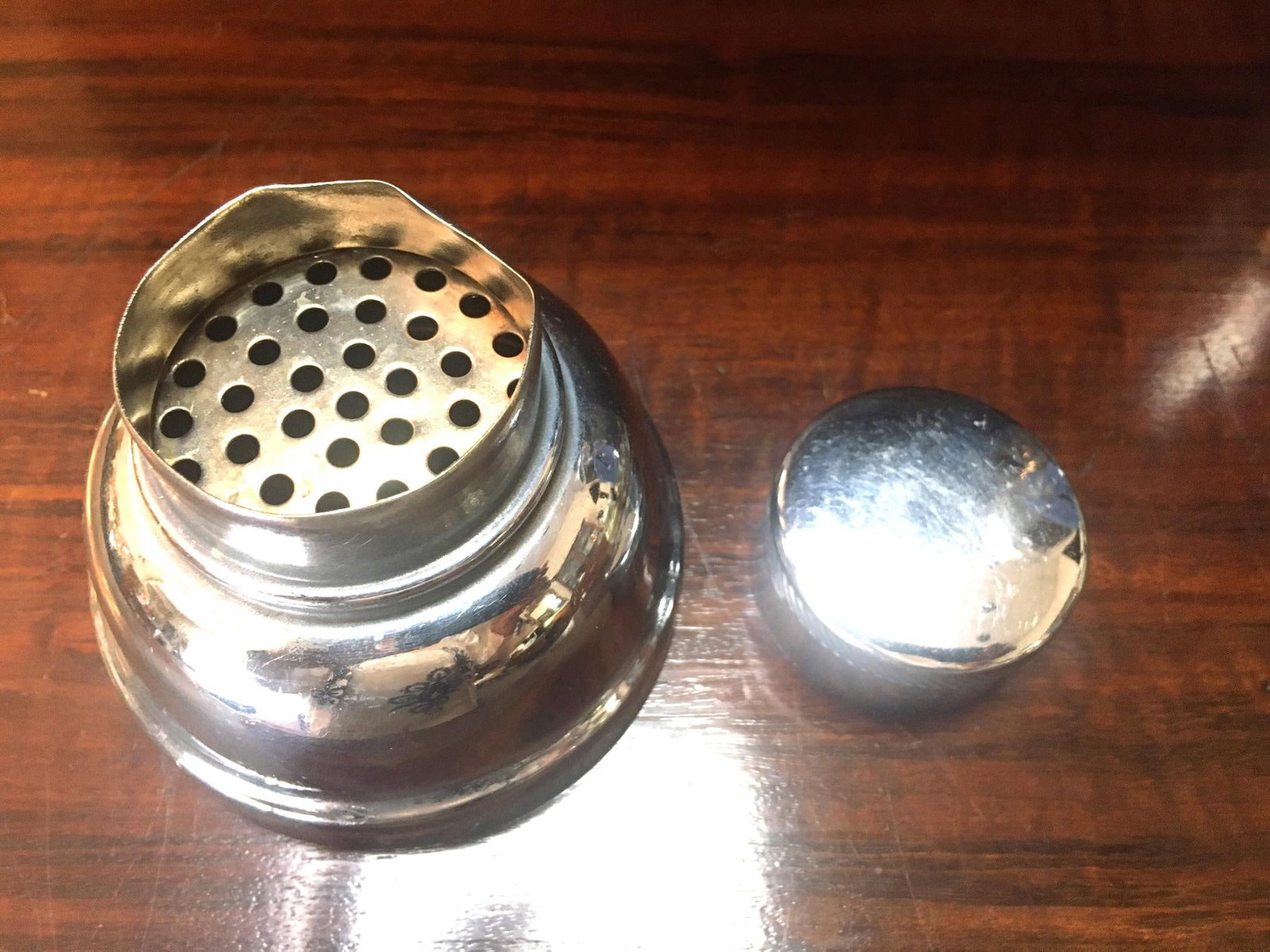 1930s Art Deco Clear Glass Cocktail Shaker With Blue Transferware Sailboat Design - 9