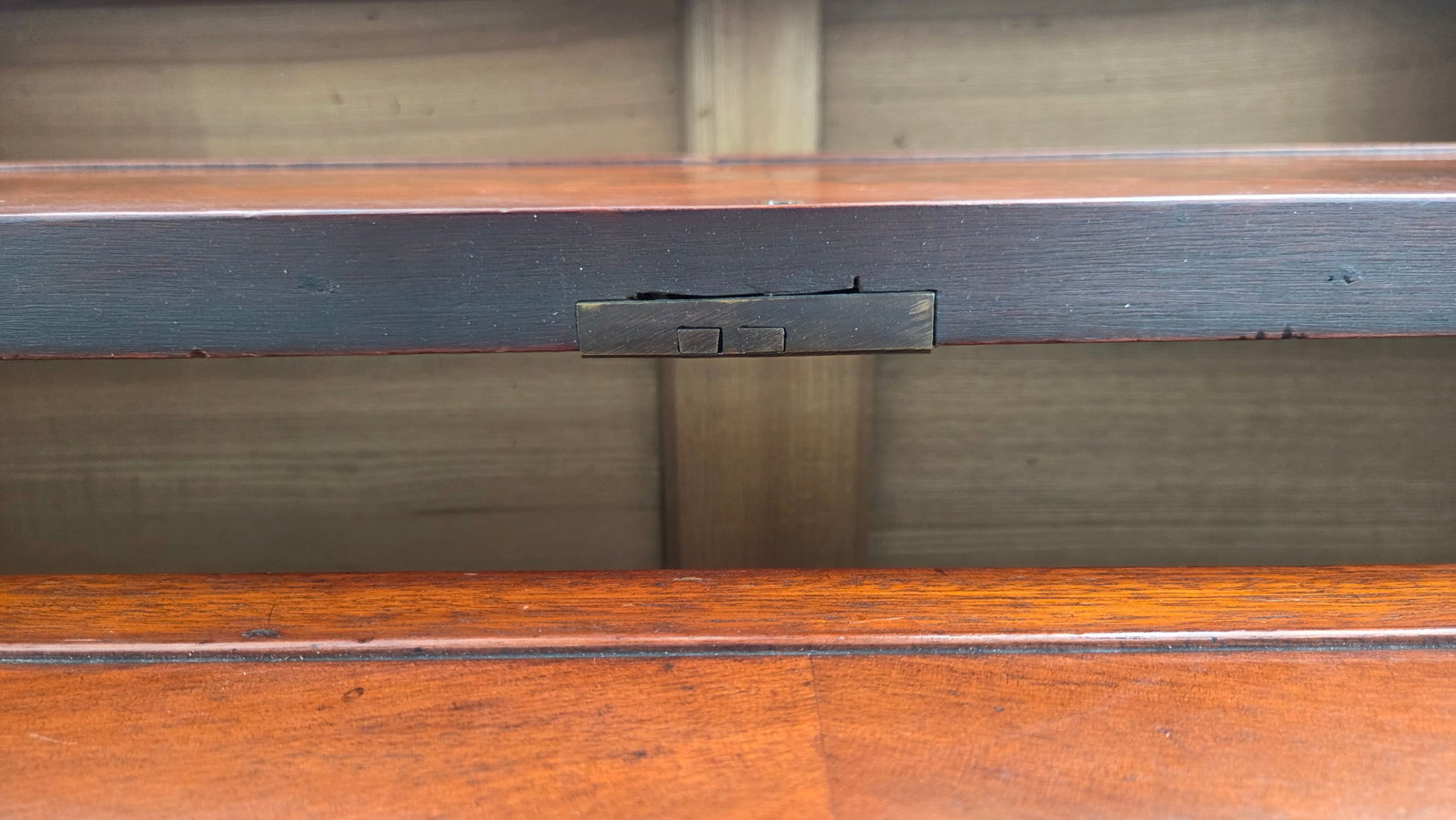 Antique Victorian Mahogany Chest of Drawers (Scotch Chest) Likely From 1850-1870s With Barley Twist - 17