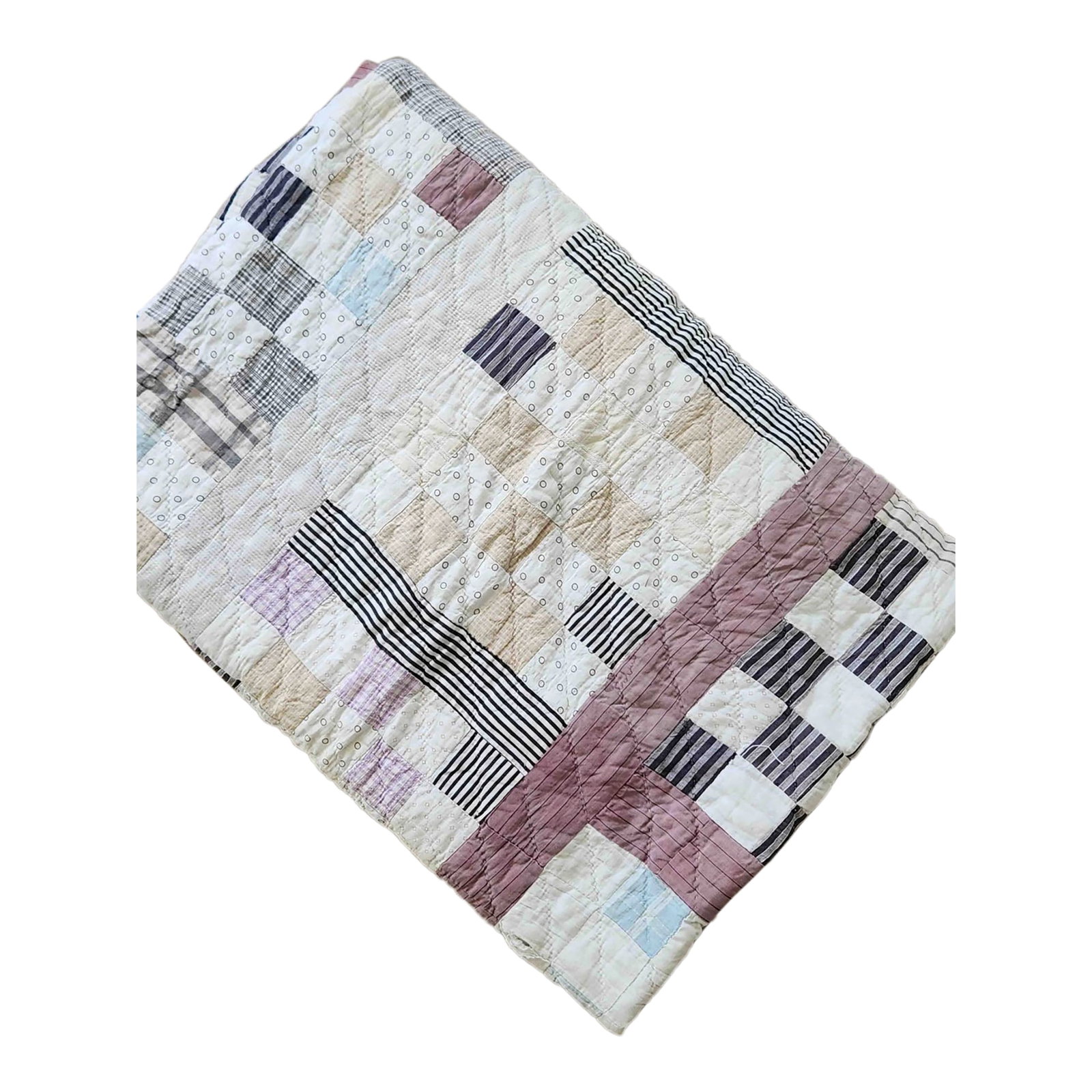 Antique Hand Quilted Scrap Patchwork Quilt C1930s Folk Art Textile: Beautiful antique hand-quilted scrap patchwork quilt dating from approximately the 1920s–1940s. This one-of-a-kind folk art textile features dozens of tiny pieced cotton squares, checkerboard bl