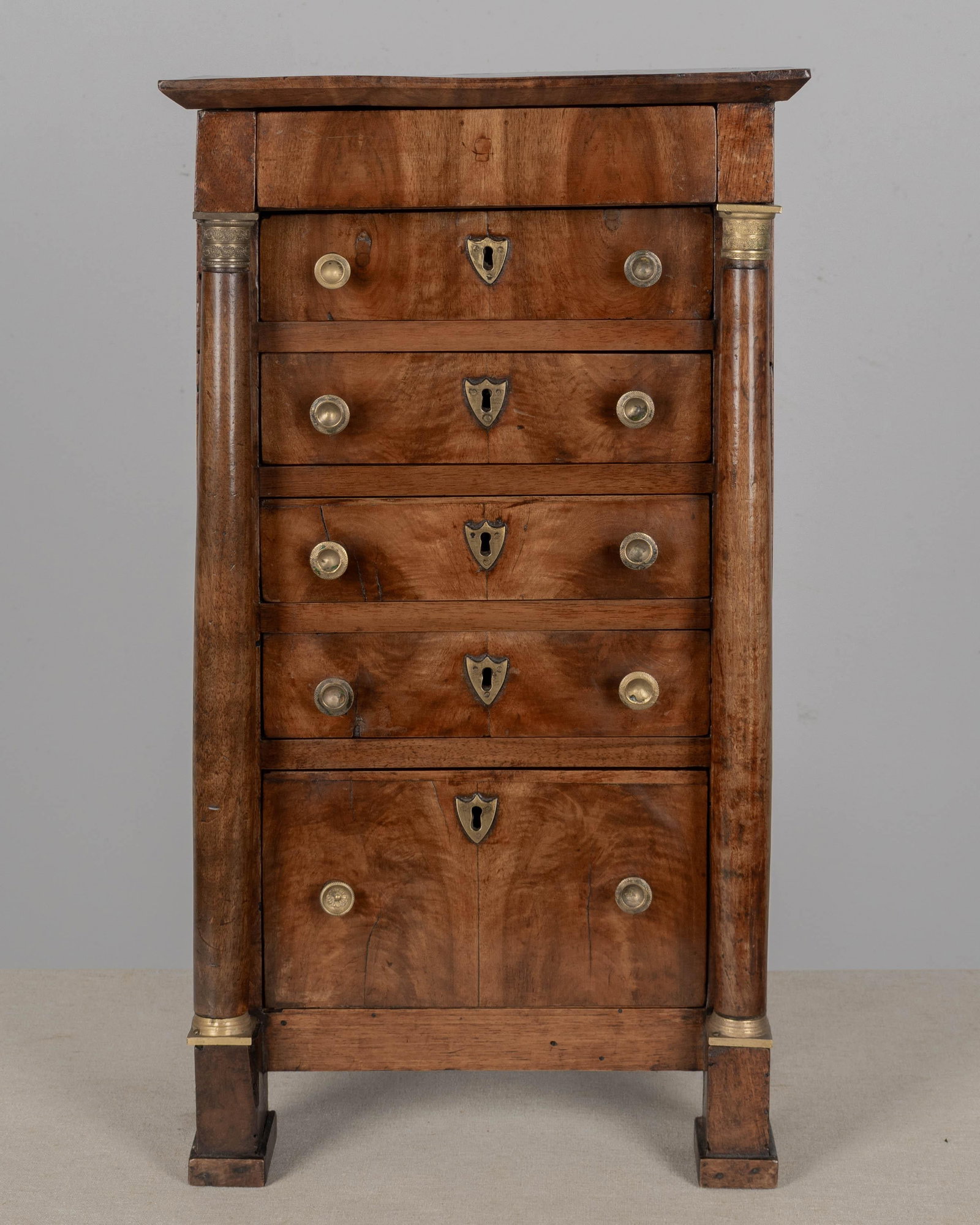 French Empire Miniature Semainier Chest, Walnut & Brass, Circa 1800 - 3